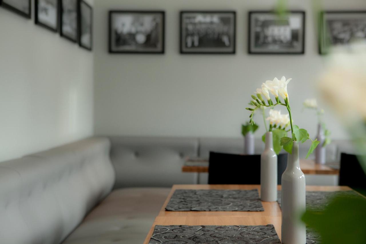 Le Temple Hotel Neuhutten  Екстериор снимка